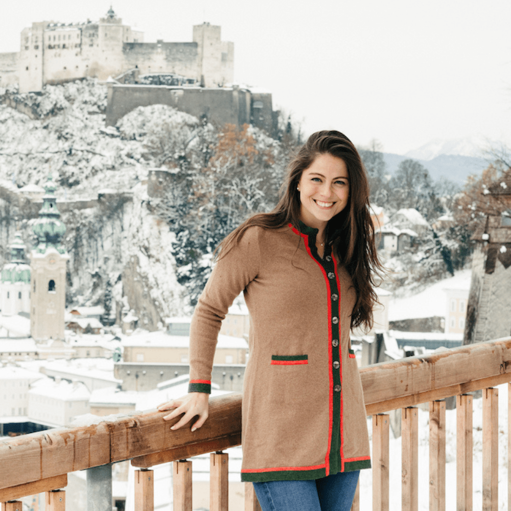 it‘s alippa_Damenstrickmantel "Happy" - Damenstrickmantel