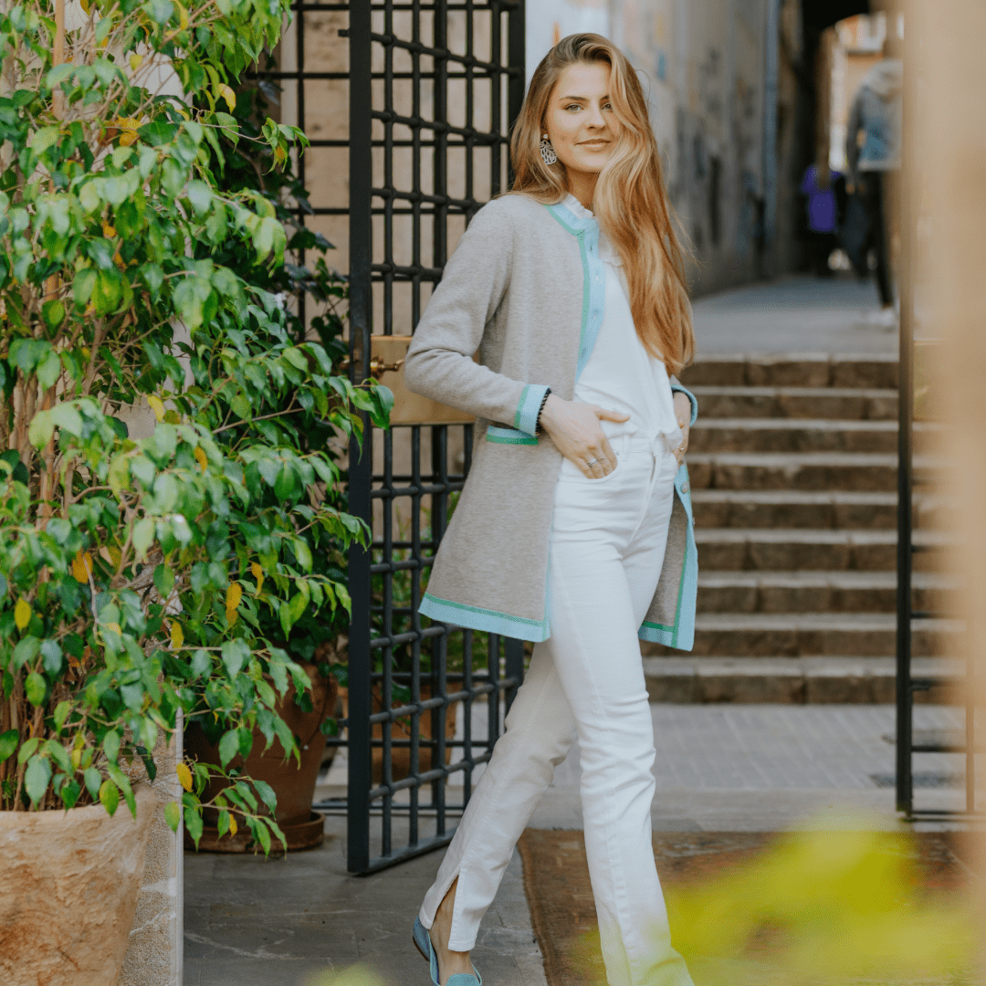 it‘s alippa_Damenstrickmantel "Happy" - Damenstrickmantel